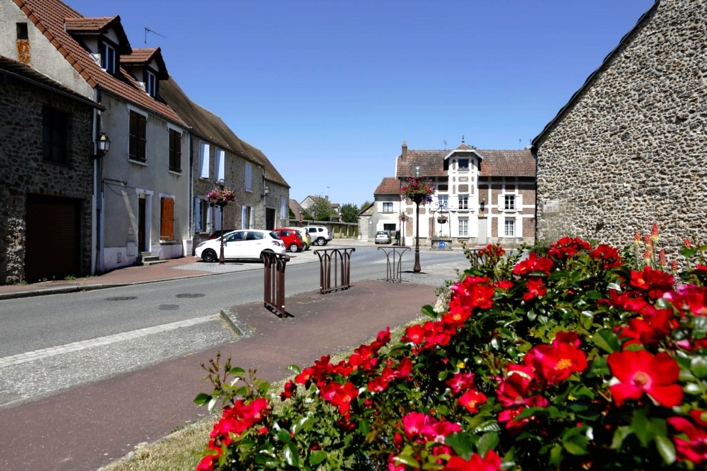 Photo de plusieurs maisons à Coignieres